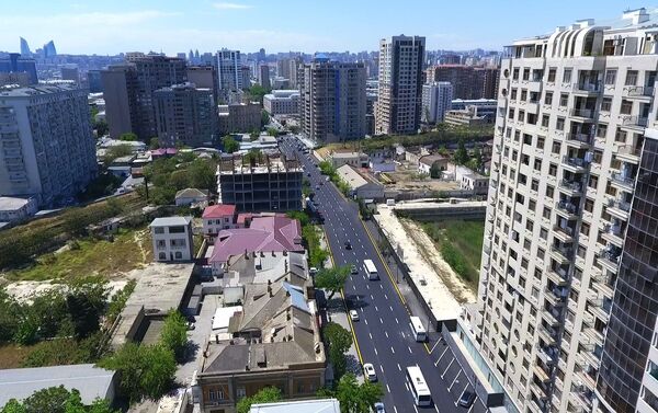 Ремонтные работы на участке улиц Сабита Оруджева, Низами, Мехти Мехтизаде и 28 мая  - Sputnik Азербайджан