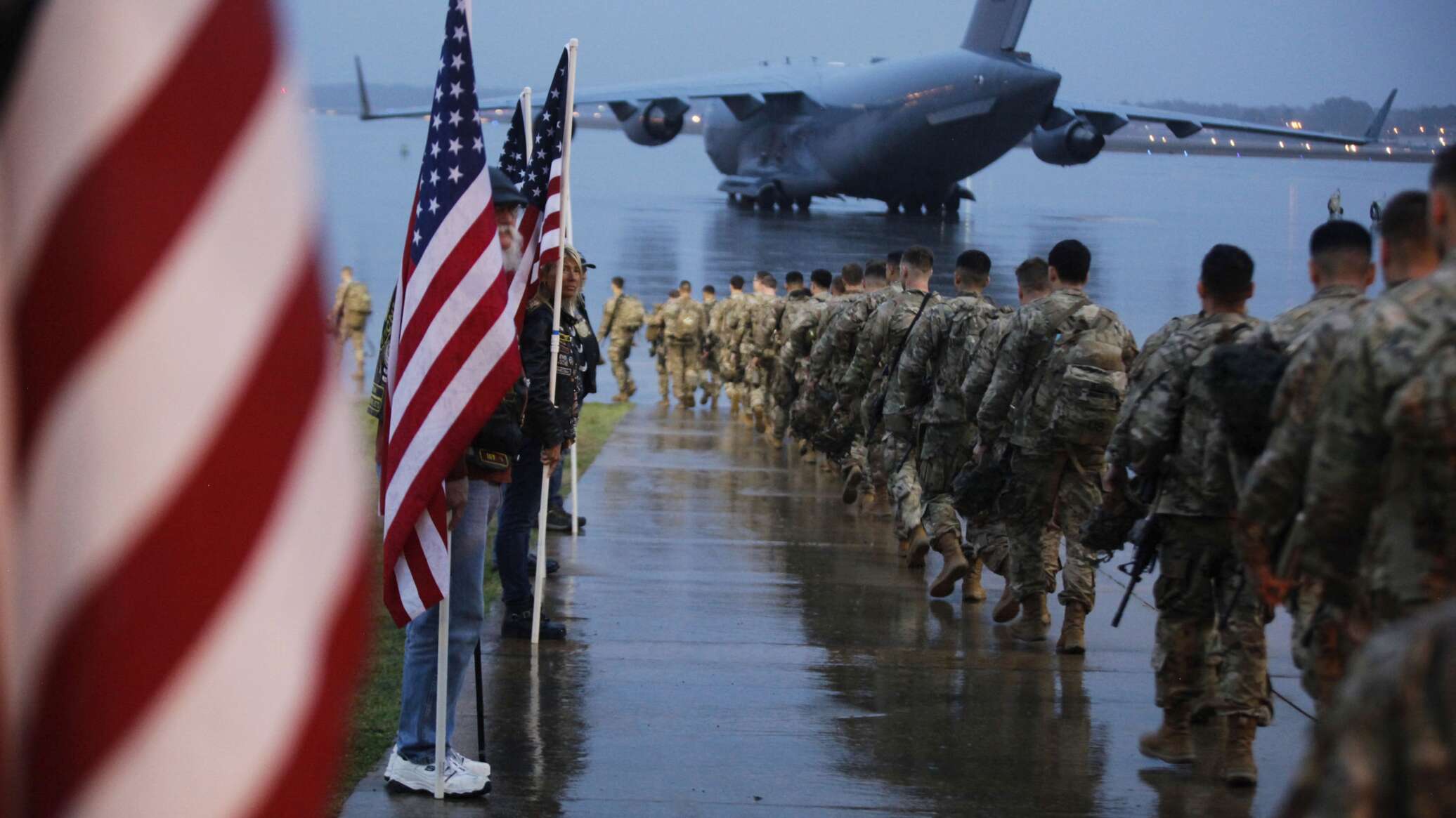 Сша и их союзников в. Бегство войск сша из афганистана. вывод войск сша из афганистана.