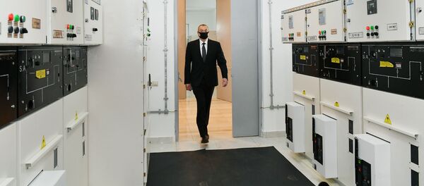 İlham Əliyev yarımstansiyasının açılışında İlham Əliyev yarımstansiyasının açılışında - Sputnik Азербайджан