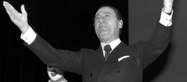 Итальянский кинорежиссер Альберто Сорди  - Sputnik Азербайджан