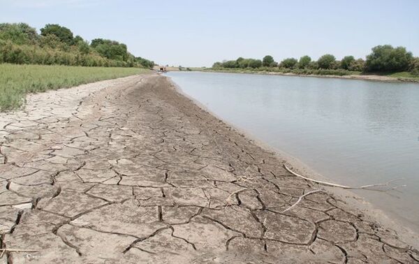 Снижение уровня воды в низовьях Куры - Sputnik Азербайджан