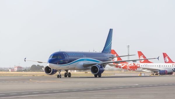 Пассажирский самолет AZAL - Sputnik Azərbaycan