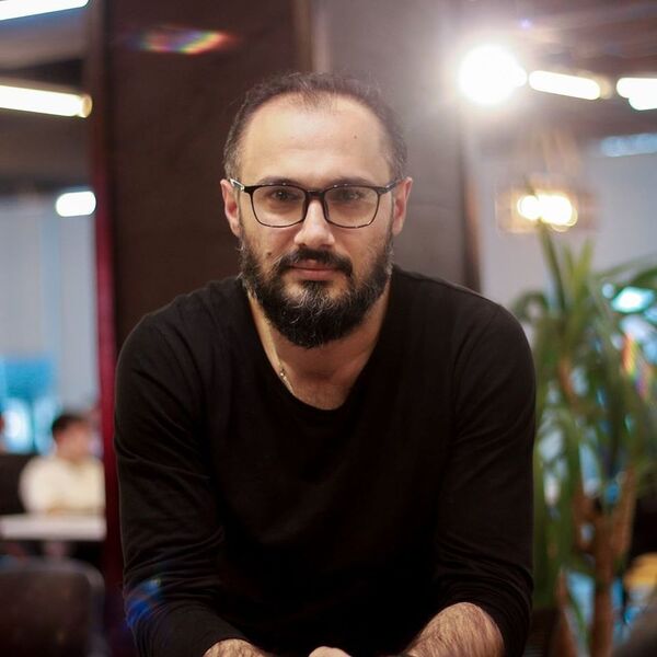Рискуя жизнью: азербайджанский режиссер покажет в своем сериале мужество врачей Рискуя жизнью: азербайджанский режиссер покажет в своем сериале мужество врачей - Sputnik Азербайджан