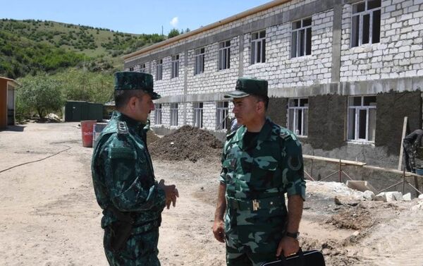 Начальник ГПС Азербайджана Эльчин Гулиев посетил подразделения отдельной пограничной дивизии «Газах» - Sputnik Азербайджан