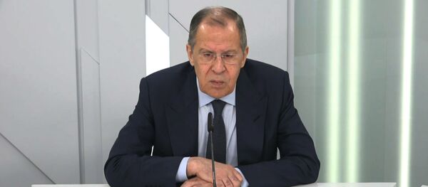 Москва не обижается на антироссийские санкции США – Лавров - Sputnik Азербайджан