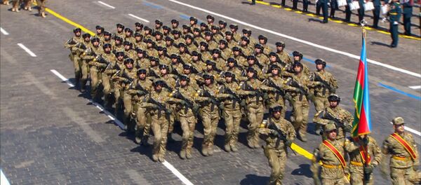 Азербайджанские военные на Красной площади – видео парада Победы Азербайджанские военные на Красной площади – видео парада Победы - Sputnik Азербайджан