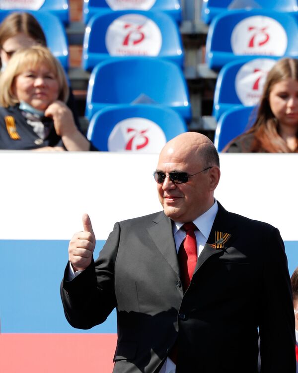 Председатель правительства РФ Михаил Мишустин на параде Победы в Моске - Sputnik Азербайджан
