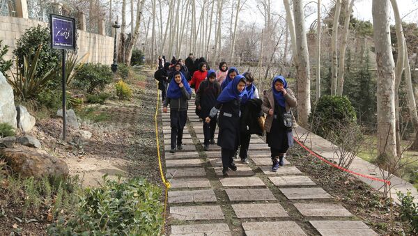Студенты в Тегеране, фото из архива - Sputnik Азербайджан