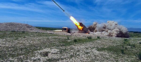  Учения реактивно ракетно-артиллерийских подразделений Отдельной общевойсковой армии - Sputnik Азербайджан
