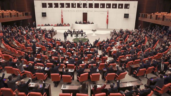 Türkiyə parlamenti, arxiv şəkli - Sputnik Azərbaycan