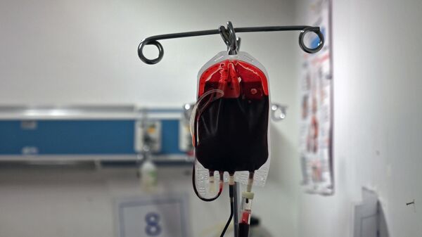 Пакет с человеческой кровью, фото из архива - Sputnik Азербайджан